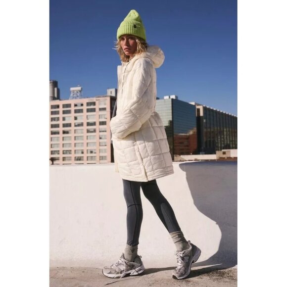 Free People Movement Patricia Packable Poncho Padded Puffer Jacket Ivory Small - Picture 2 of 7